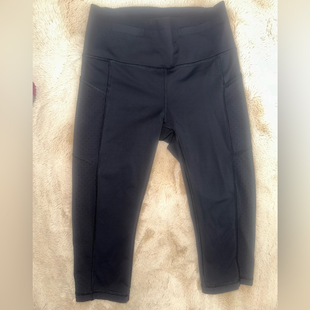 Lululemon Black Perforated Leggings size 6